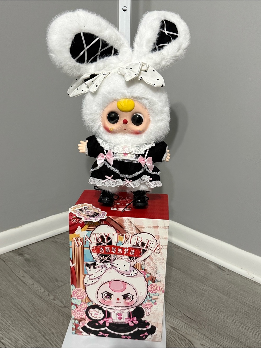 Baby Three 400% Lolita’s Dreamland Series White Bunny Plush Figure w/ Box & Card